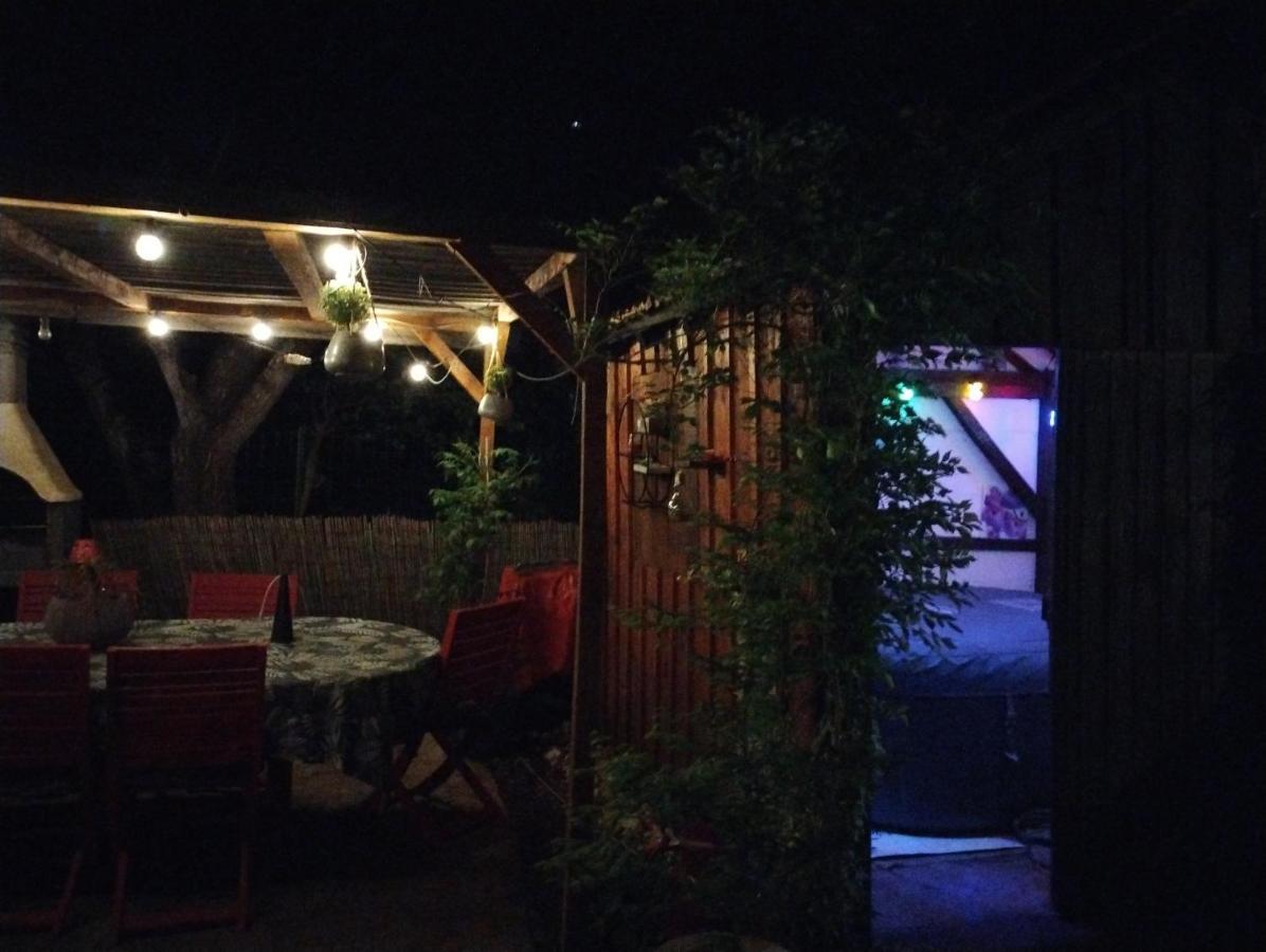 Gite En Pierre Le Paradis Parc Cloture Jacuzzi 5 Places Piscine Au Perigord Pourpre 9Km De Bergerac Saint-Aubin-de-Lanquais Екстериор снимка